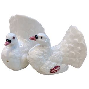 VTG Beautiful Japanese Bone China Swan Shakers 💗 30% Off Bundles